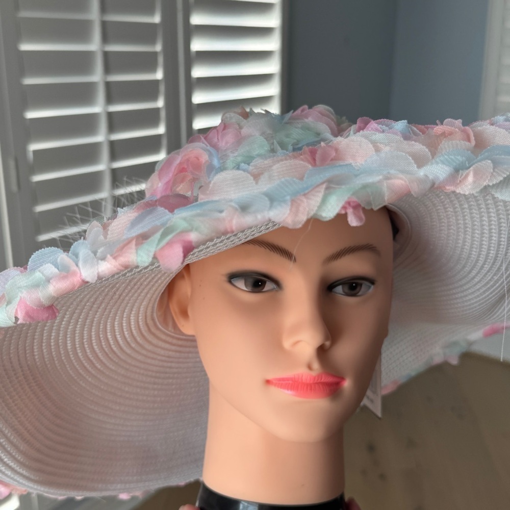 Bellissima Floral Overlay Dressy Derby Hat NWT - Picture 8 of 10